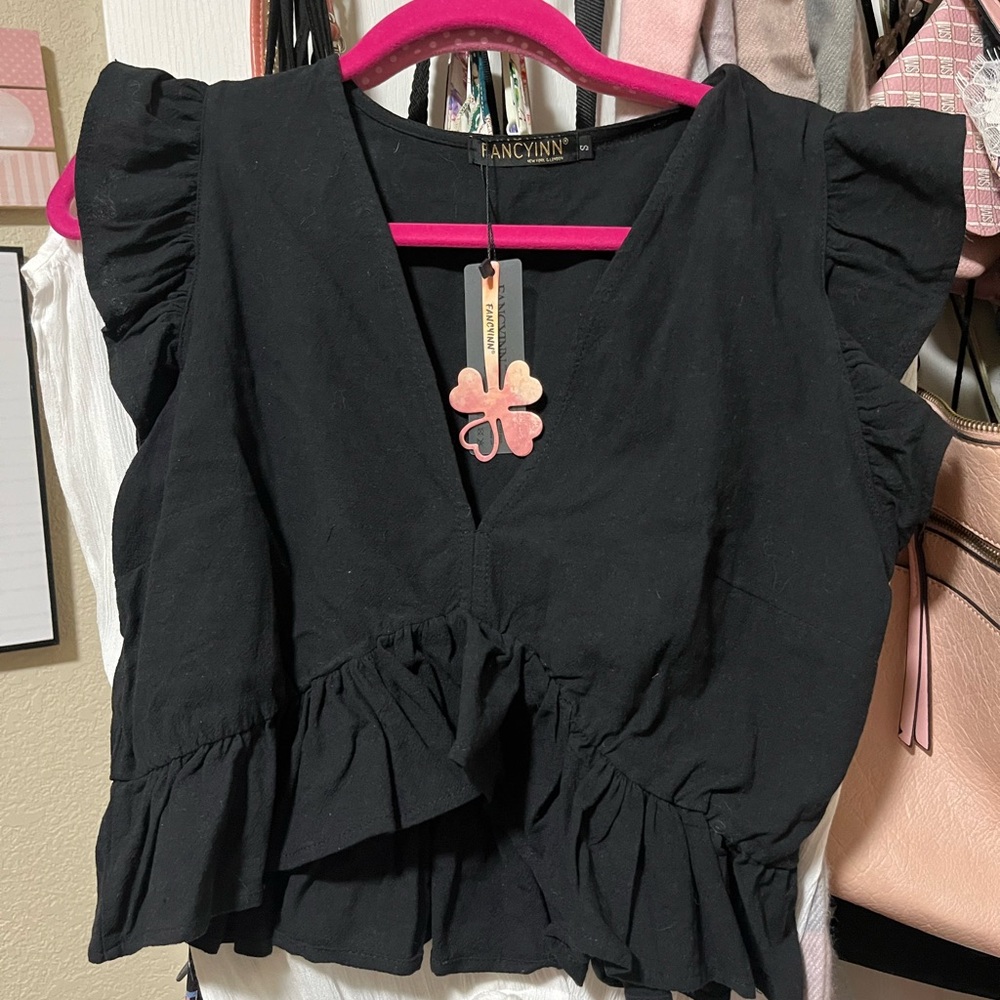 2-piece Fancyinn Black Peplum Blouse with matching linen pants beach set